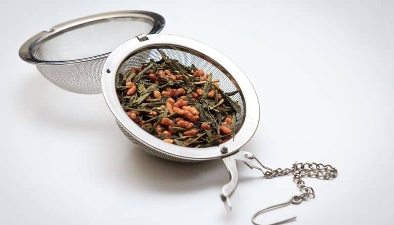 genmaicha in a tea infuser